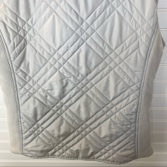 Izod Puffer Vest Reversible Zip Up Fleece  Lightweight Grayish White Vest Sz M - Picture 11 of 12